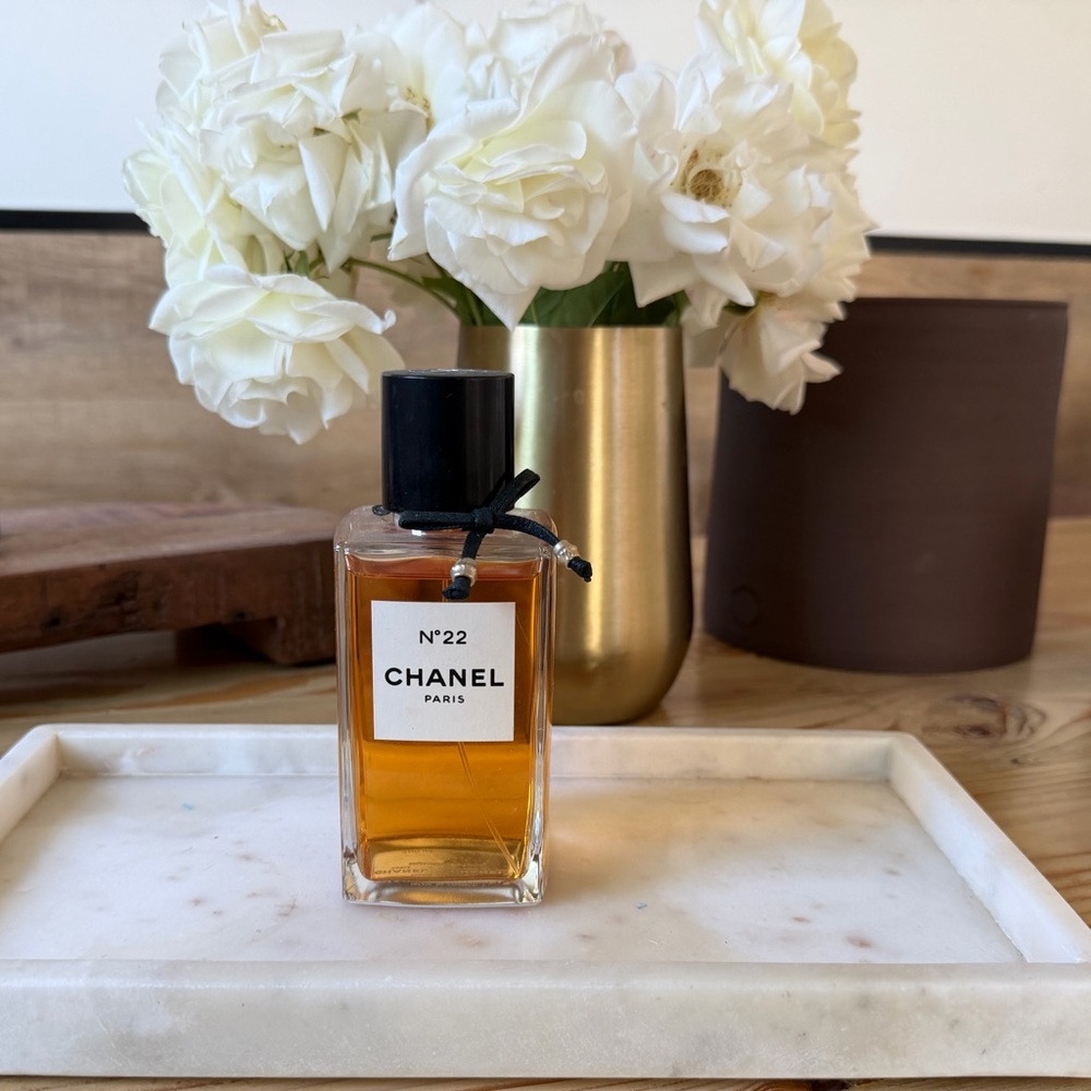 Chanel N°22 Perfume - 200ml N°22
LES EXCLUSIFS DE CHANEL – Eau de Parfum - Picture 2 of 9